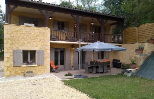LA VILLA 6 DES HAUTS de SARLAT PISCINE ET JACUZZI - Foto 3