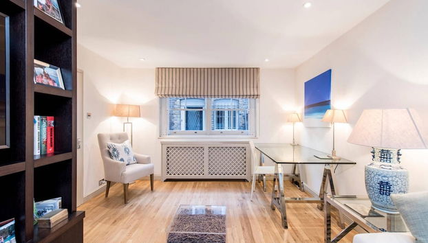 Modern Marble Arch 3bed Family Home - Photo 2, Chambre