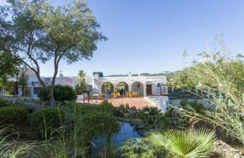 Villa Savines is a luxury villa close to Ibiza Town and Playa Den Bossa - Foto 5