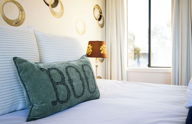 StayAU 6BR Deluxe Lakeview Point Cook - Foto 5