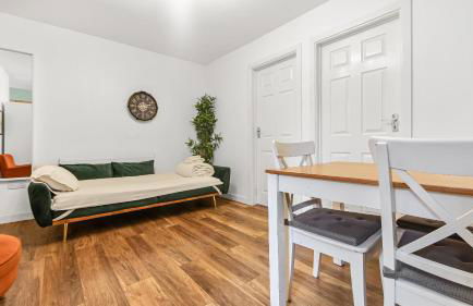 Lovely 2 Bedrooms Flat Next to The Station - Foto 6