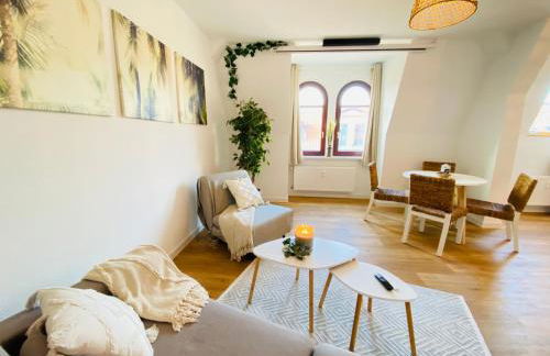 Cinema Apartment Magdeburg - Kitchen & Balcony - Foto 13