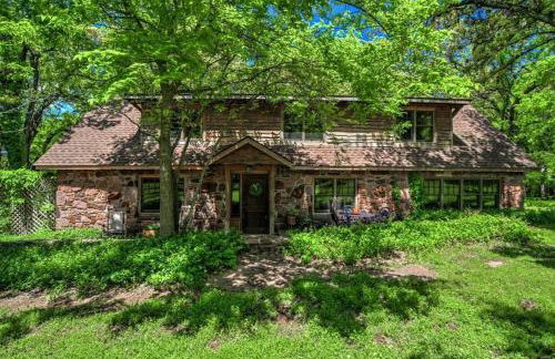 Cozy Cabin on Route 66 with Hot Tub- Edmond, OK - Foto 19