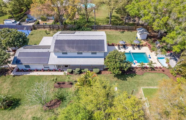 Luxe Largo Retreat: Pool, Games, Basketball & More - Foto 60