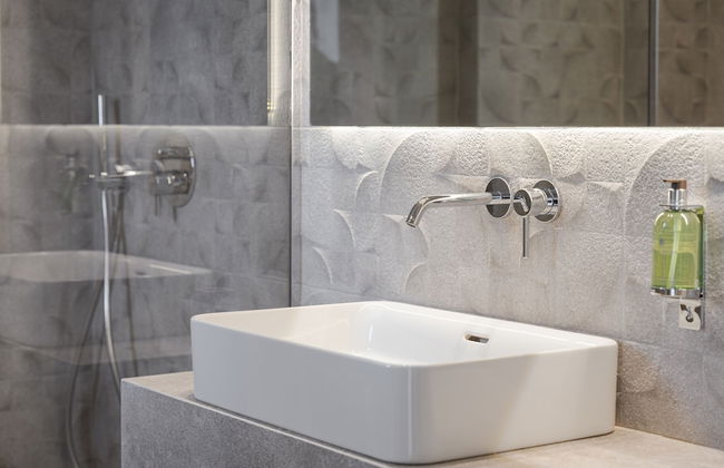 Athenian Grand Riviera Villa - Photo 59