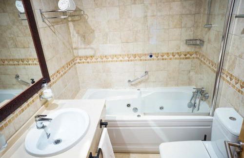 Malibu Mansions Increible apartamento con jacuzzi - Photo 13