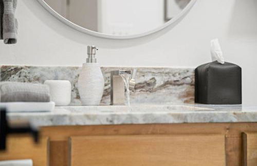 Palm Springs Pool & Game Room! - Foto 29