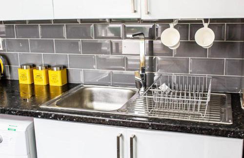 Spacious Large Group House Near NEC and Airport - Foto 5