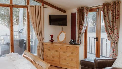 Stable lodge with Cosy Log Fire & Optional Hot tub - Foto 4