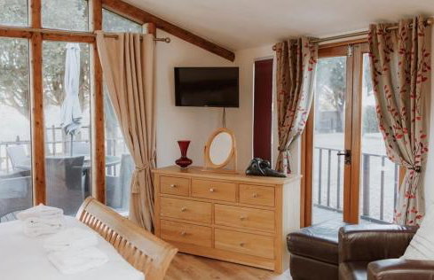 Stable lodge with Cosy Log Fire & Optional Hot tub - Foto 4