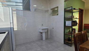 Apartamento a 250 metros da Praia do Sapê e Maranduba - Piscina e Ar condicionado - Foto 5