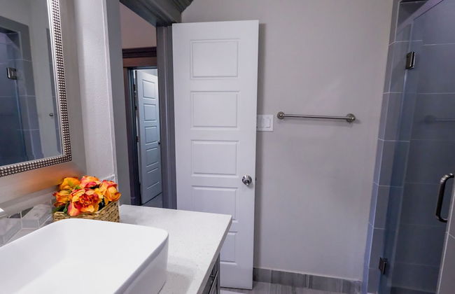 3Bdrm 3.5Bath 7Beds - NRG GRB MM-Park - Foto 15