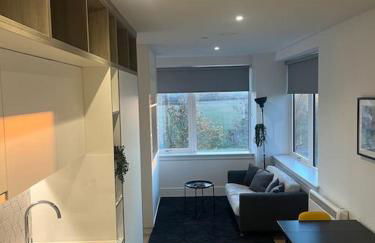 Voyager Haus Apartments, EV Charging Stations, London Heathrow Airport, LHR, Terminal 4, RE-Energise & GO - Foto 62