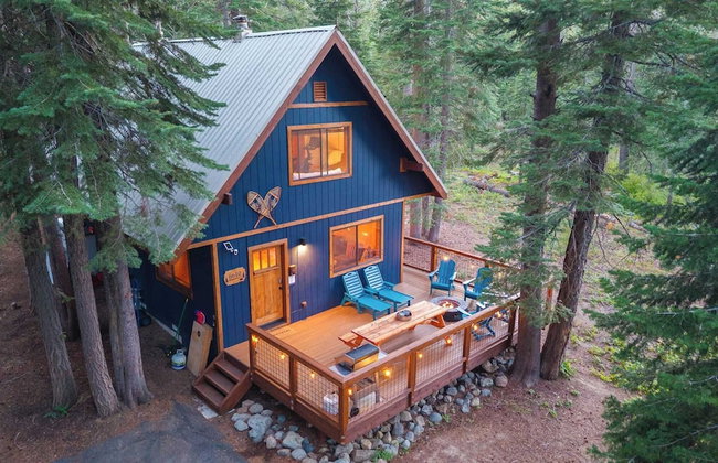 Minutes to Skiing & Lake Hot Tub, Fire Pit, Deck Indigo Owl by Avantstay - Foto 69