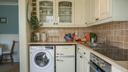 South Devon - River Dart Views - Free Parking - Pet Friendly - Foto 2, stove, pet friendly