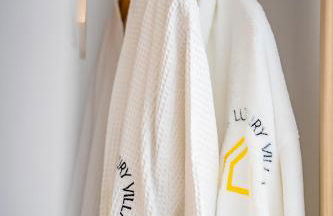 Lithos Luxury Pool Villa - Photo 53