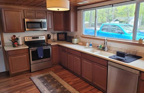 Seven Oaks at Bass Lake - Lakefront Getaway! - Foto 26