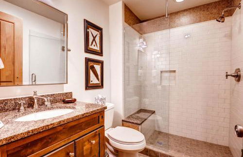 Villa Montane 221 by East West Hospitality - Foto 23