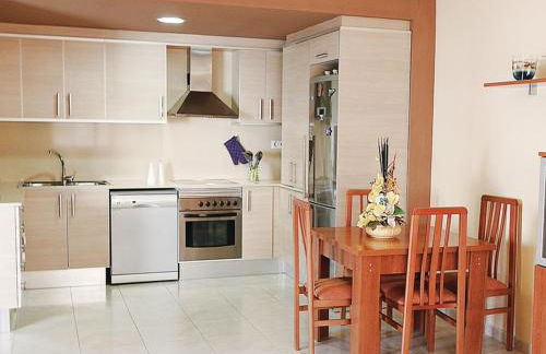 Apartamento de vacaciones con terraza - Photo 2