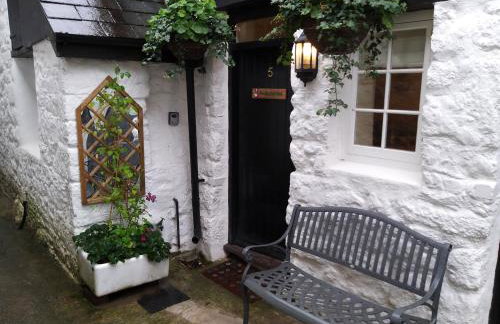 Fox Hat Cottage - Photo 2