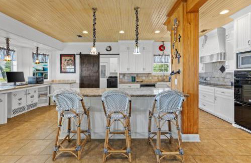 Waterfront 3 Bedroom Home - Foto 3