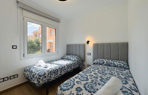 Coraline by Midelisa. - Photo 16