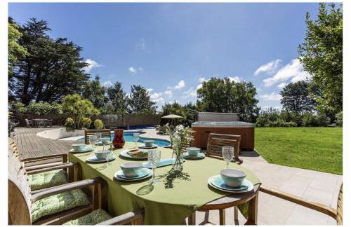 Sleeps10/18-parking-garden-pool-hottub-balcony - Foto 65