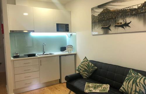 TMB (Train / Metro& Bus ) Oporto Station House - Foto 24