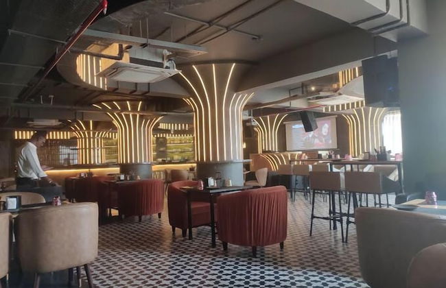 HOTEL BLACK GRAPES INN - Photo 15