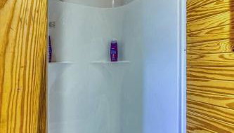 Gorgeous Tiny House with Indoor and Outdoor Lounging Space in Alabama - Foto 5