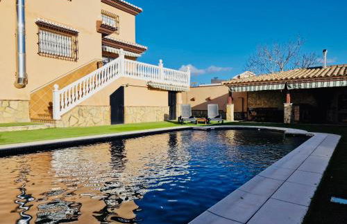 Villa Oropéndola Piscina agua salada, parking, barbacoa pax 14 - Foto 1