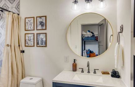 Pool, Hot Tub, Game Room, Fire Pit Luxe & Private 4bdr Maverick by Avantstay - Foto 79