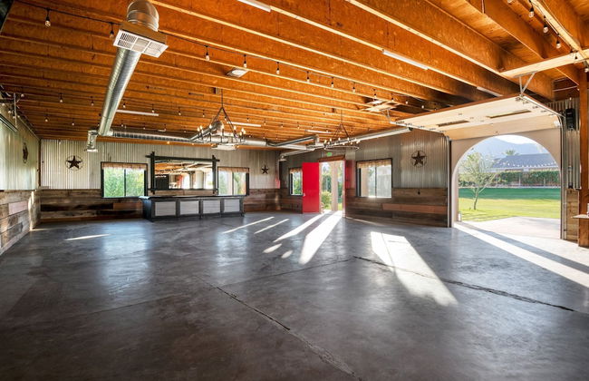 Buena Vista by Avantstay Massive Outdoor Oasis w Pool Spa Firepit - Foto 54