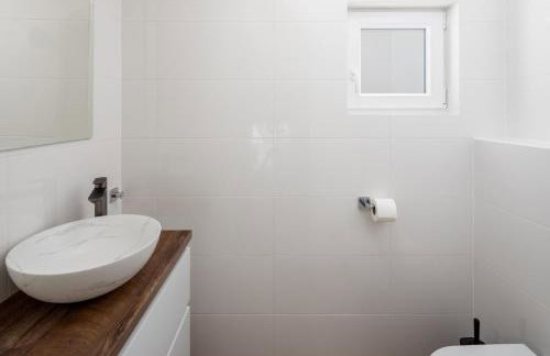 Villa Mala Smišna Poolside Paradise by the Sea - Photo 36