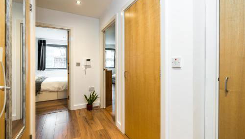 Direct Tube Links to Central London , Walk to Station one bedroom flat in Greater London, ID required - Foto 2