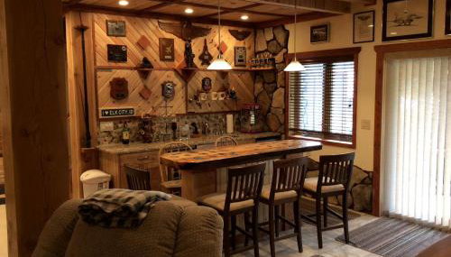 Gorgeous Bed and Breakfast Suite near Elk City in Wilderness of Central Idaho - Foto 3