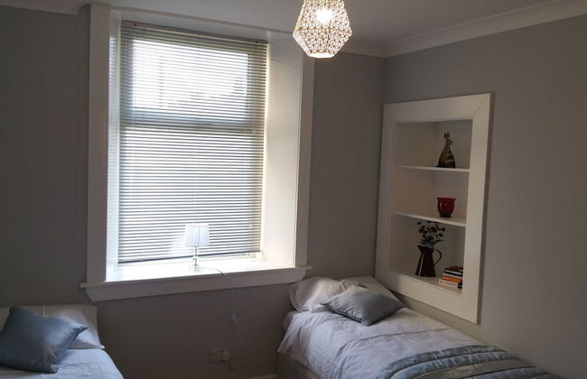 Portum -John St Apartment - Photo 5