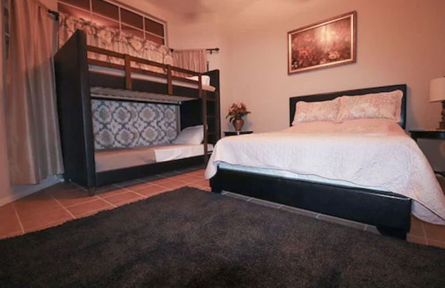 Palm Springs Vacation Home - Photo 13