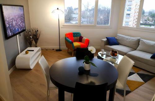 Appartement tout confort 2 chbres - 72m2 - avec terrasse et vue Pyrénées - Foto 7