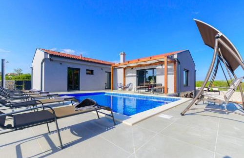 Villa Balun in Orihi - 3 bedrooms - pool - garden - sauna - Foto 3