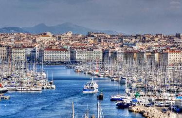 coquet appartement au coeur du panier - Photo 4