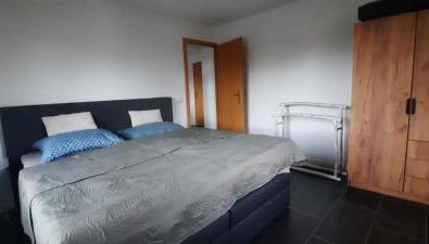 Fewo 2 - Foto 4, wardrobe