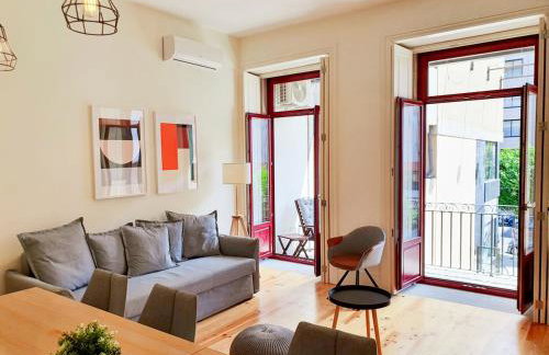 Comfortable flat, cozy balcony close to Aliados Av - Foto 1