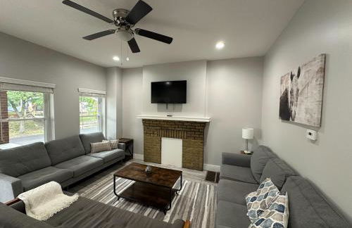 Charming 2BR Near Downtown & Attractions - Foto 1