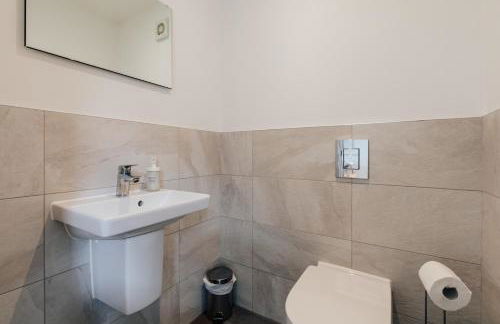 Redland Stay In Bespoke Home 1 of 2 - Foto 6