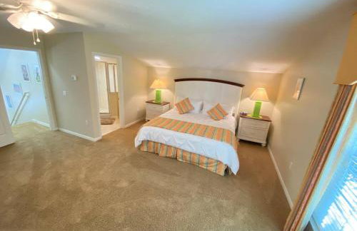 Spacious Family Escape 2 Masters Pool Hot Tub Pool Table & BBQ - 2 Miles Disney - Foto 18