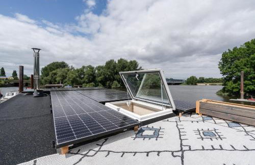 Hausboot AHOI hochwertiges Hausboote mit großer Terrasse und Kamin - Foto 8