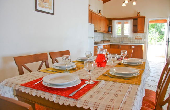 Villa Kerkyroula Large Private Pool Walk to Beach Sea Views A C Wifi Car Not Required - 1972 - Foto 19