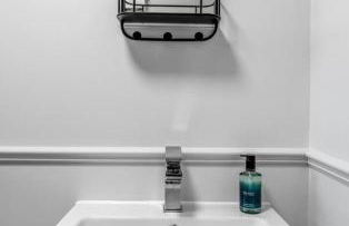 Kilted Quarter by The Wallace Monument - Photo 17