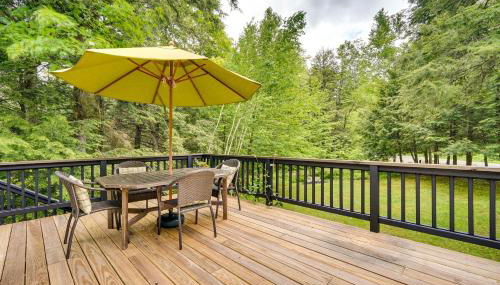 Jamaica Vacation Home with Deck 8 Mi to Skiing! - Foto 2